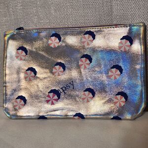 5/$20 Ipsy Cosmetic Makeup Travel Organizer Purse Organizer Silver Shiny